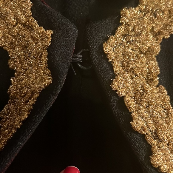 Custom made vest with Gold - Picture 3 of 7